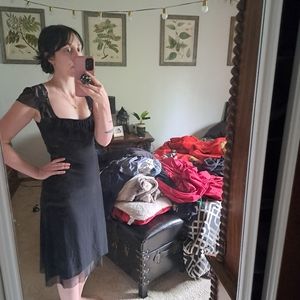 🌟3 for 25! Slinky black dress